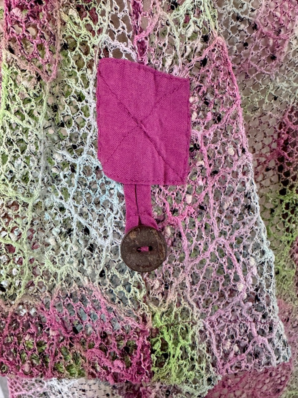 Coconut Shell Button Open-Knit Pink & Green Women's Top 1X - Picture 5 of 10